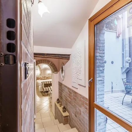 Nell'antico Ghetto Ebraico Apartment *