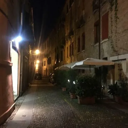 Nell'antico Ghetto Ebraico *