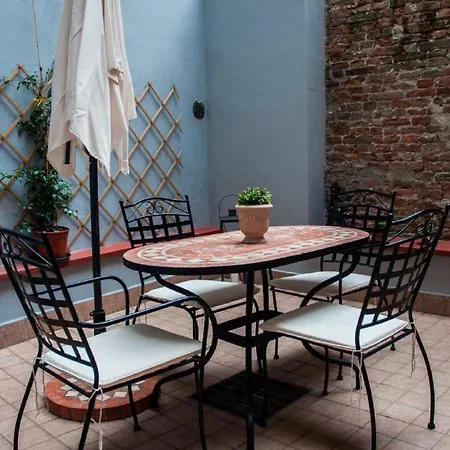 Nell'antico Ghetto Ebraico Apartment *