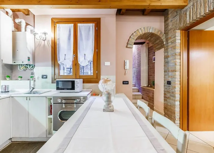 Nell'antico Ghetto Ebraico Ferrara