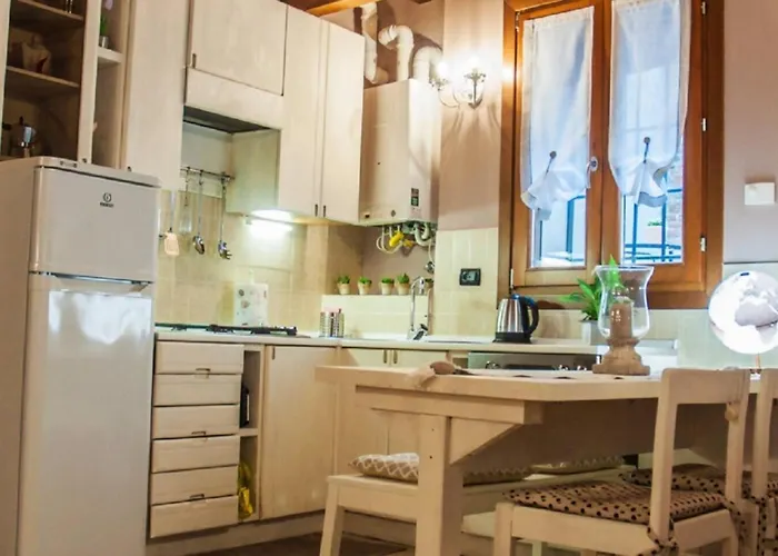 Nell'antico Ghetto Ebraico فيرّارا